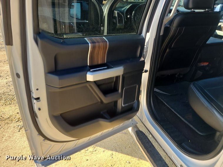 image for item DS7334 2016 Ford F150 SuperCrew pickup truck