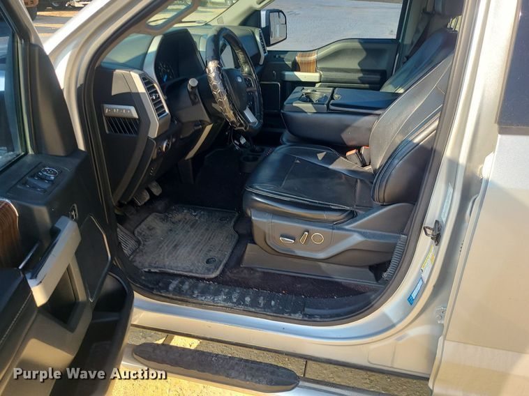 image for item DS7334 2016 Ford F150 SuperCrew pickup truck