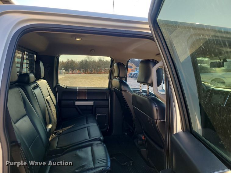 image for item DS7334 2016 Ford F150 SuperCrew pickup truck