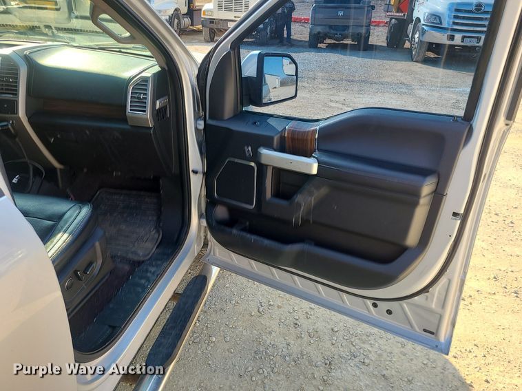 image for item DS7334 2016 Ford F150 SuperCrew pickup truck