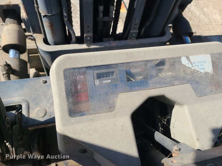 image for item DS7335 Komatsu FG45T-6 forklift