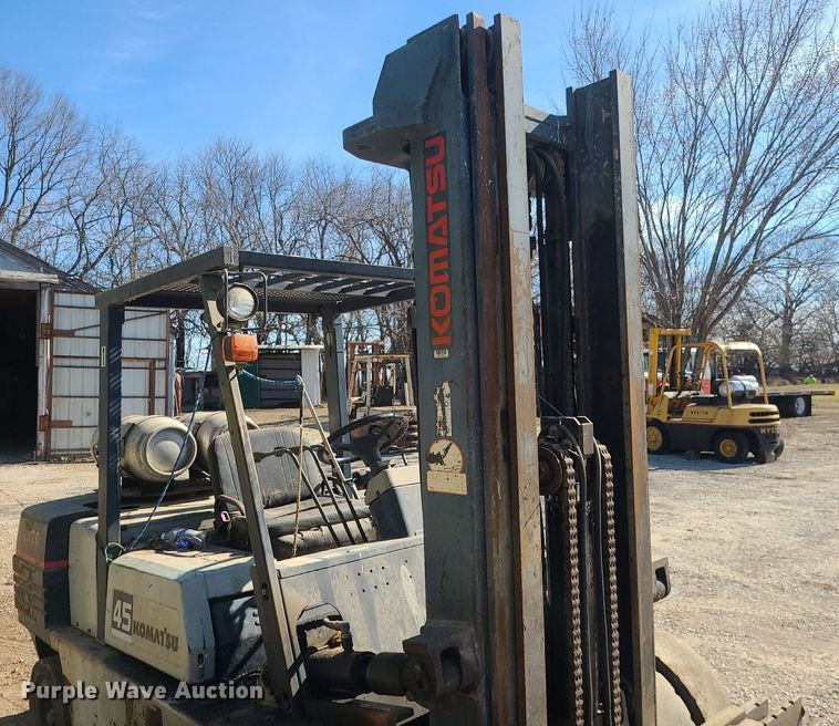 image for item DS7335 Komatsu FG45T-6 forklift
