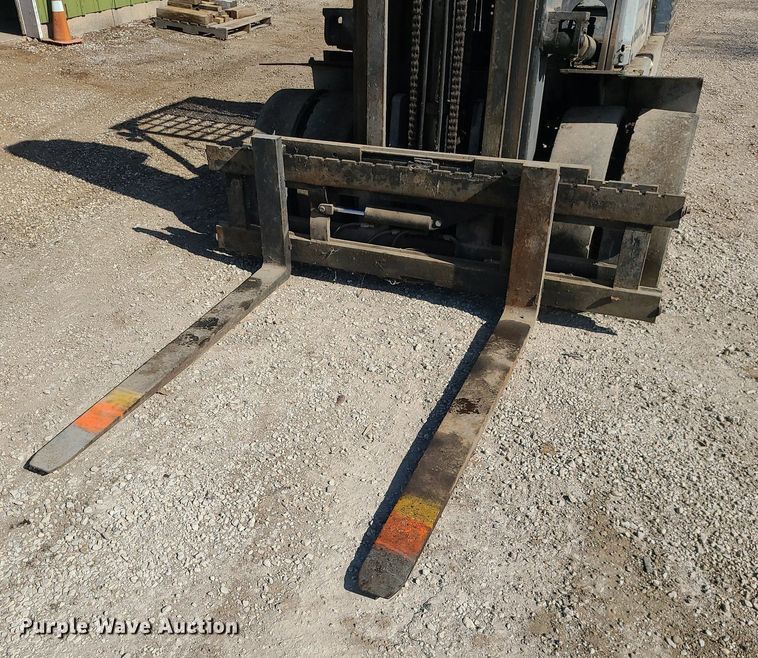 image for item DS7335 Komatsu FG45T-6 forklift