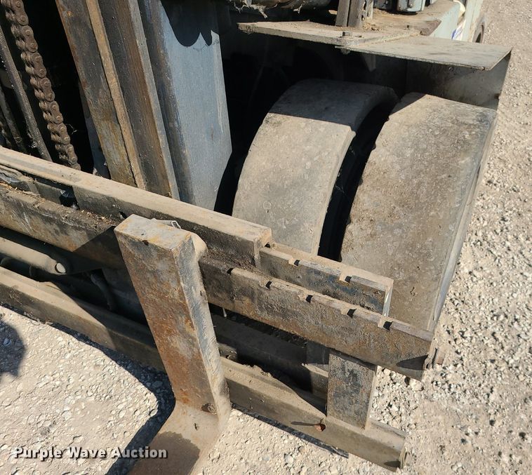 image for item DS7335 Komatsu FG45T-6 forklift