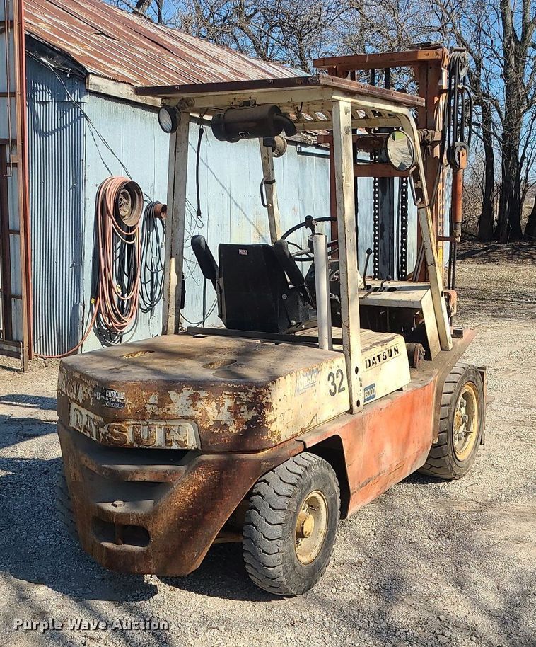 image for item DS7336 Datsun 6000 forklift