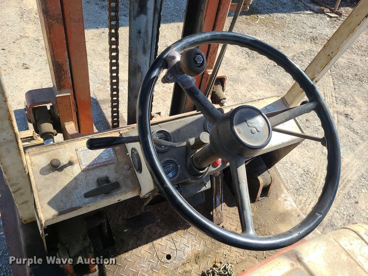 image for item DS7336 Datsun 6000 forklift