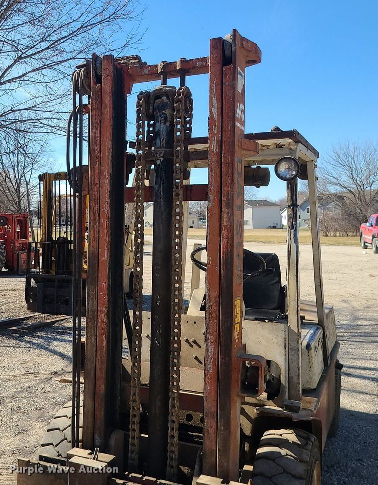 image for item DS7336 Datsun 6000 forklift