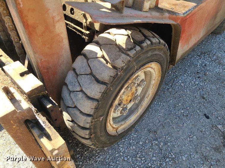 image for item DS7336 Datsun 6000 forklift