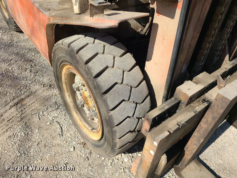 image for item DS7336 Datsun 6000 forklift