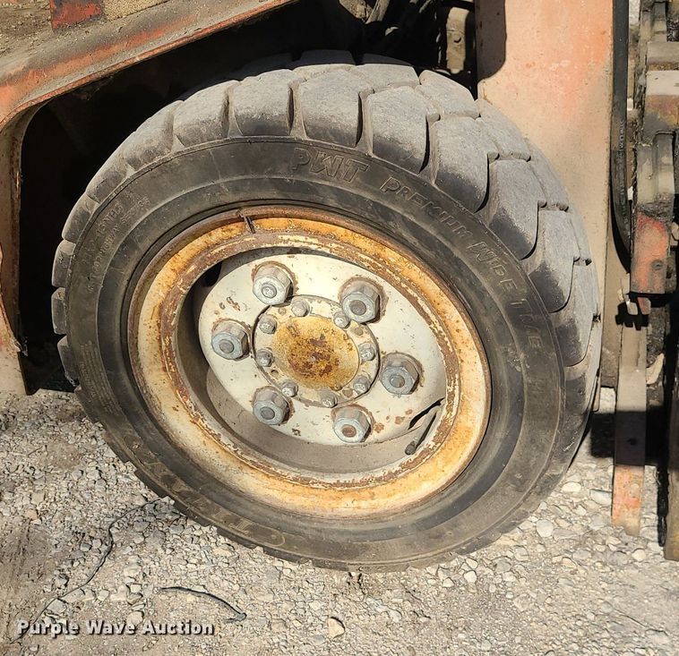 image for item DS7336 Datsun 6000 forklift