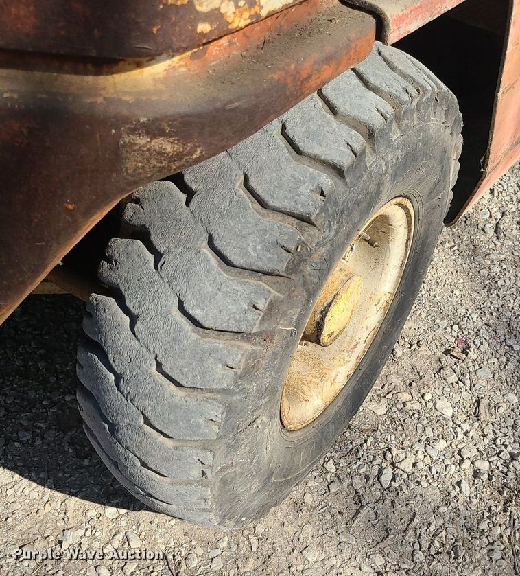 image for item DS7336 Datsun 6000 forklift