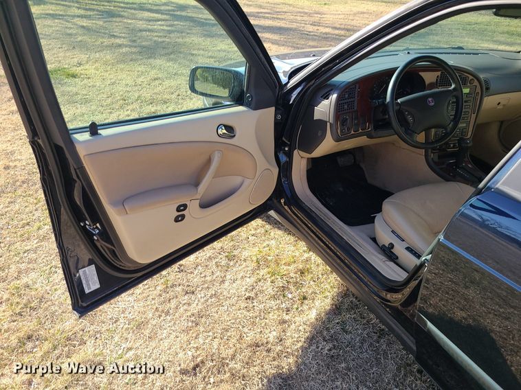 image for item DS7349 2000 Saab 95 SE 