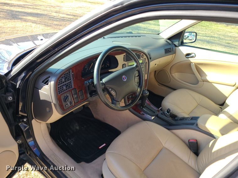 image for item DS7349 2000 Saab 95 SE 