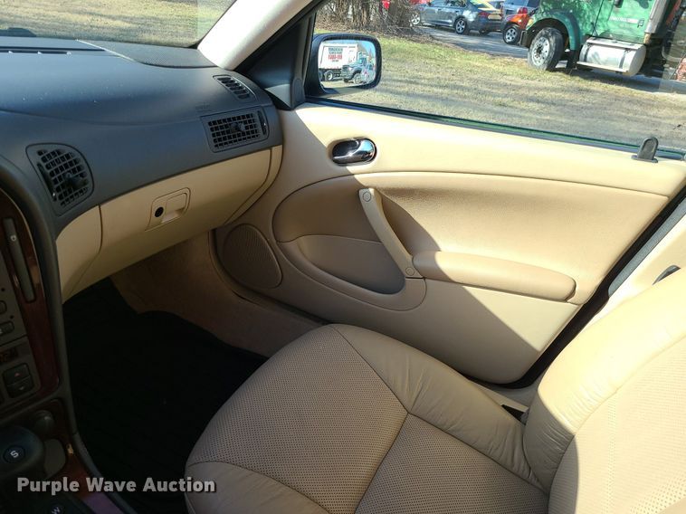 image for item DS7349 2000 Saab 95 SE 