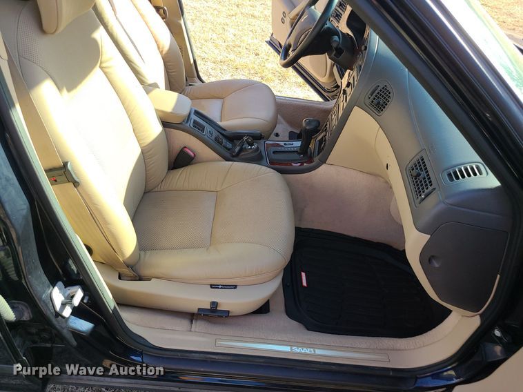 image for item DS7349 2000 Saab 95 SE 