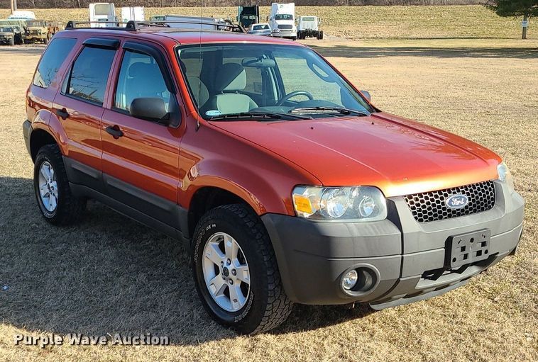 image for item DS7350 2007 Ford  Escape XLT SUV