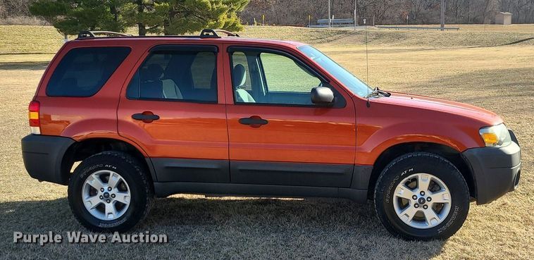 image for item DS7350 2007 Ford  Escape XLT SUV