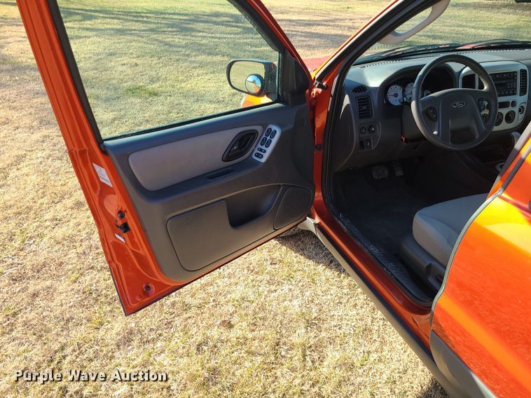 image for item DS7350 2007 Ford  Escape XLT SUV