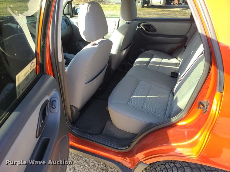 image for item DS7350 2007 Ford  Escape XLT SUV