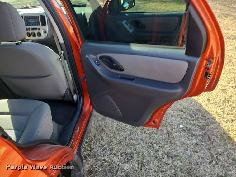 image for item DS7350 2007 Ford  Escape XLT SUV