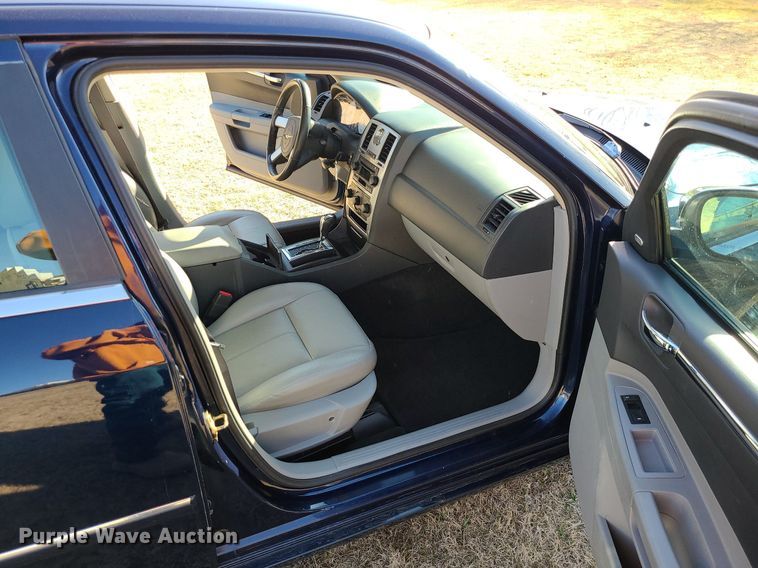 image for item DS7352 2006 Chrysler  300 Touring 