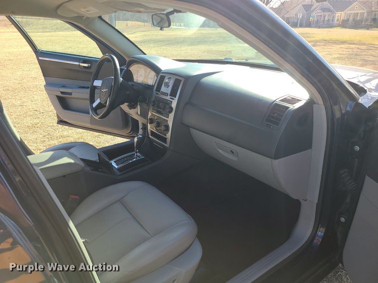 image for item DS7352 2006 Chrysler  300 Touring 