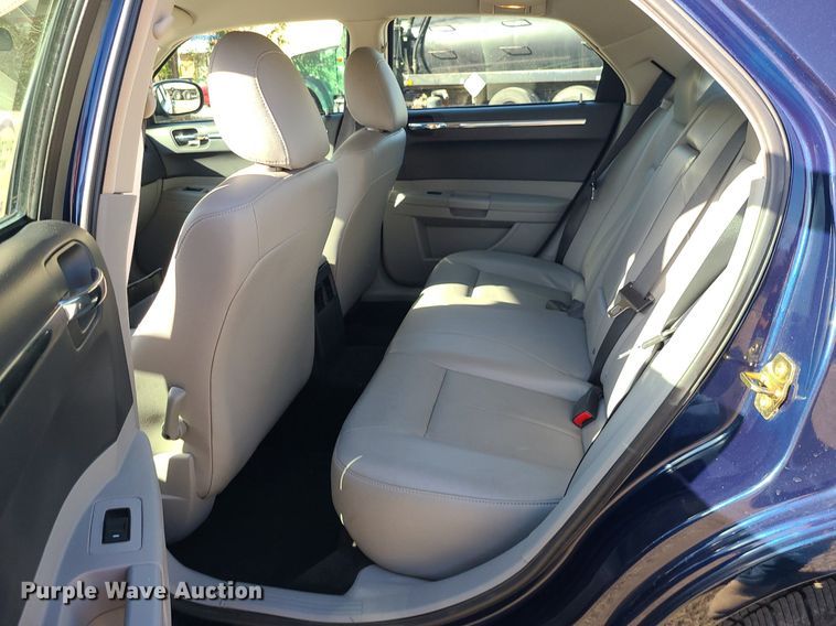 image for item DS7352 2006 Chrysler  300 Touring 