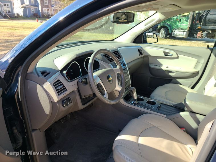 image for item DS7353 2011 Chevrolet Traverse LT SUV