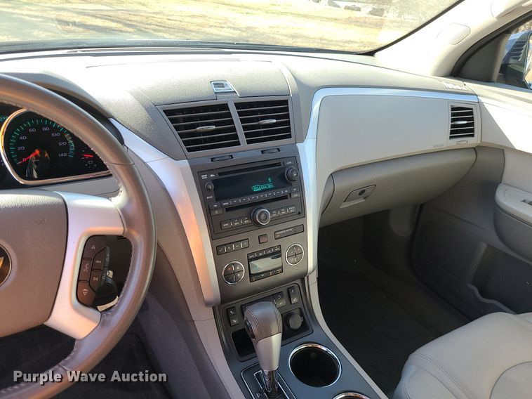 image for item DS7353 2011 Chevrolet Traverse LT SUV