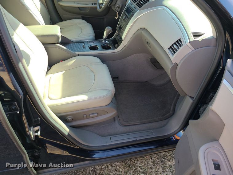 image for item DS7353 2011 Chevrolet Traverse LT SUV