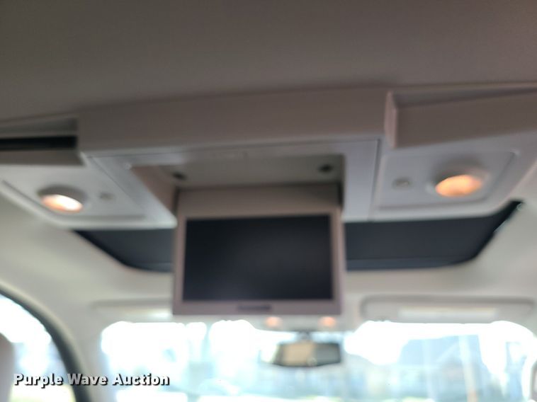 image for item DS7353 2011 Chevrolet Traverse LT SUV