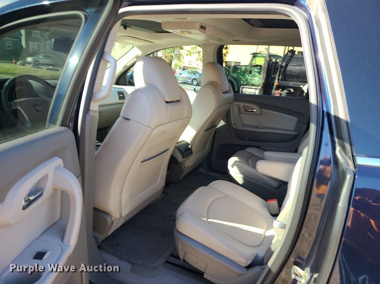 image for item DS7353 2011 Chevrolet Traverse LT SUV