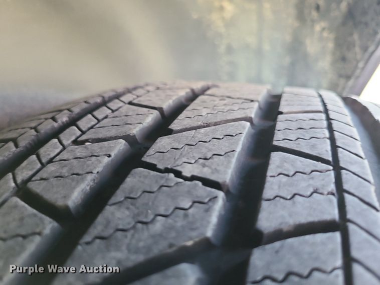 image for item DS7353 2011 Chevrolet Traverse LT SUV