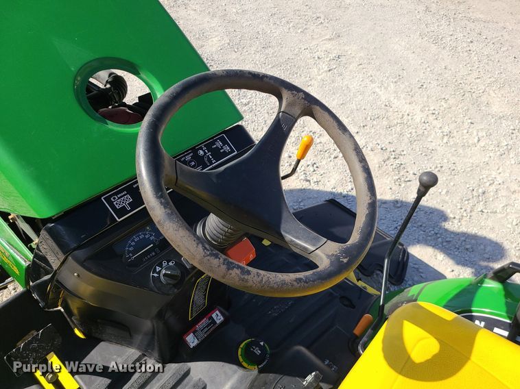 image for item DS7355 John Deere 2210 MFWD tractor