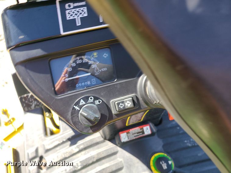 image for item DS7355 John Deere 2210 MFWD tractor