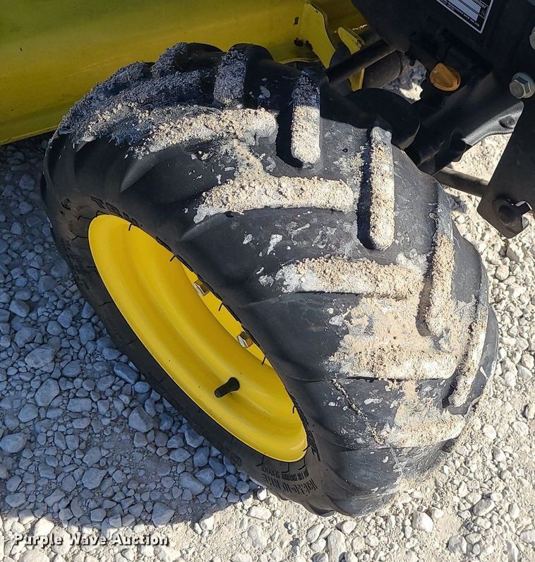 image for item DS7355 John Deere 2210 MFWD tractor