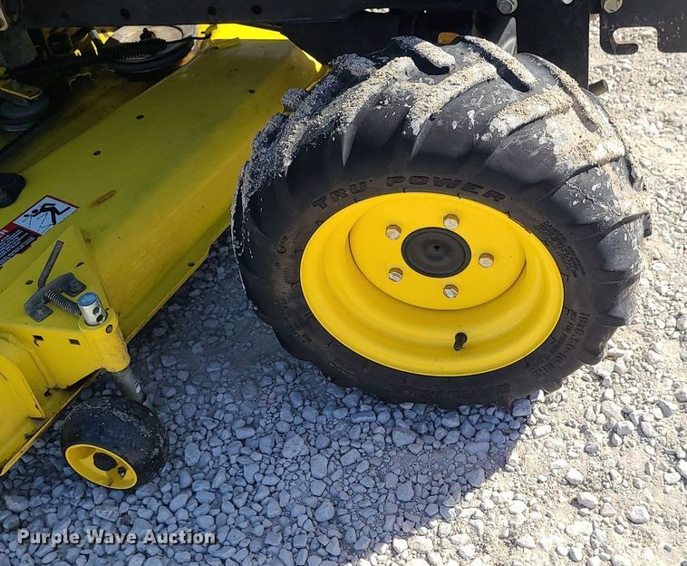 image for item DS7355 John Deere 2210 MFWD tractor