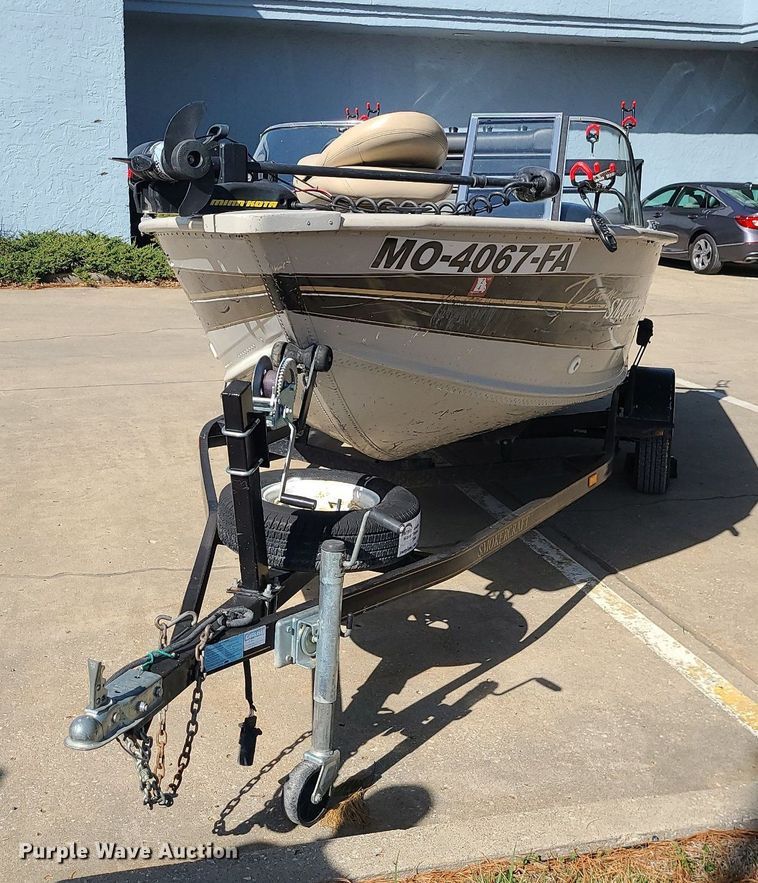 image for item DS7357 2003 Smokercraft Millenta 162 boat