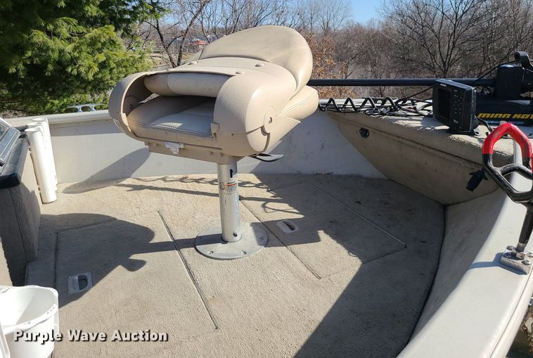 image for item DS7357 2003 Smokercraft Millenta 162 boat