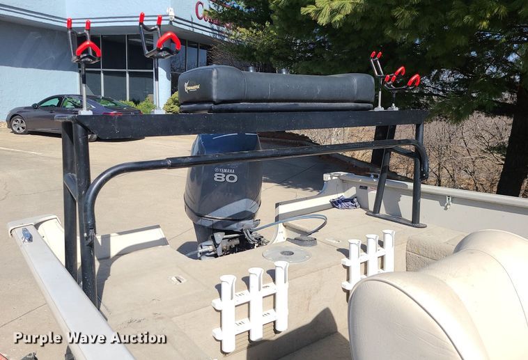 image for item DS7357 2003 Smokercraft Millenta 162 boat