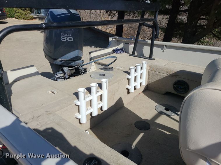 image for item DS7357 2003 Smokercraft Millenta 162 boat