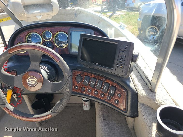 image for item DS7357 2003 Smokercraft Millenta 162 boat