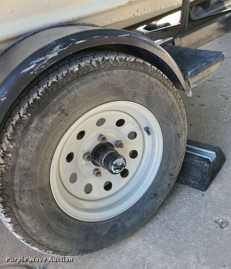 image for item DS7357 2003 Smokercraft Millenta 162 boat