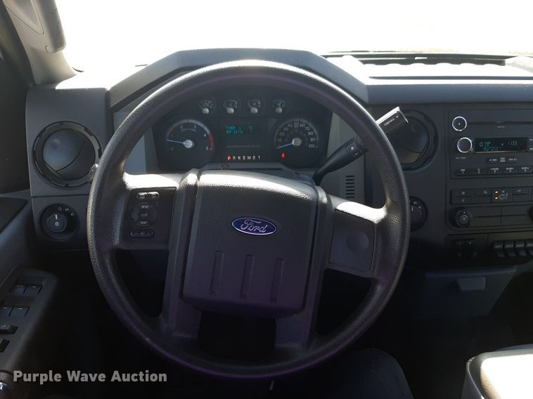 image for item DV9822 2012 Ford F550 Super Duty Crew Cab flatbed truck