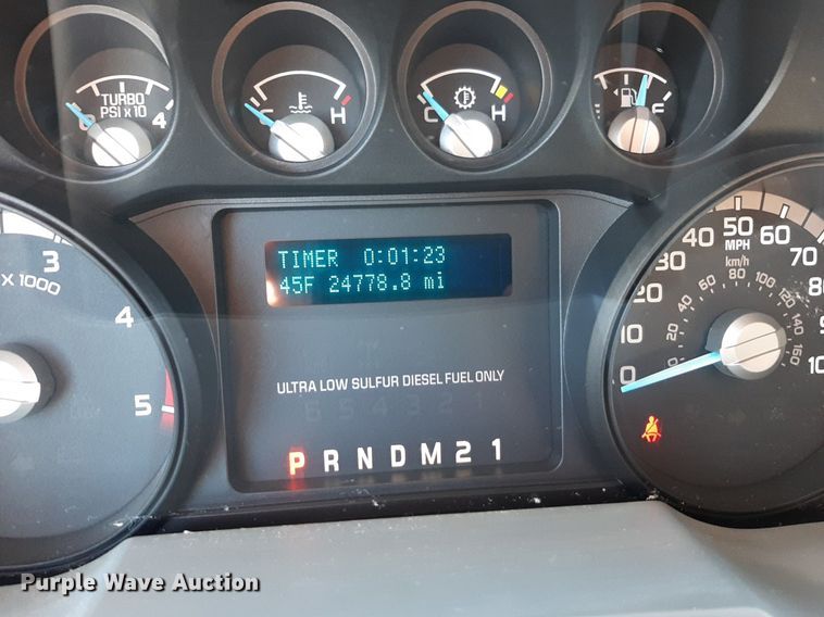 image for item DV9822 2012 Ford F550 Super Duty Crew Cab flatbed truck