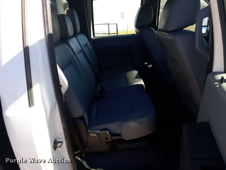 image for item DV9822 2012 Ford F550 Super Duty Crew Cab flatbed truck