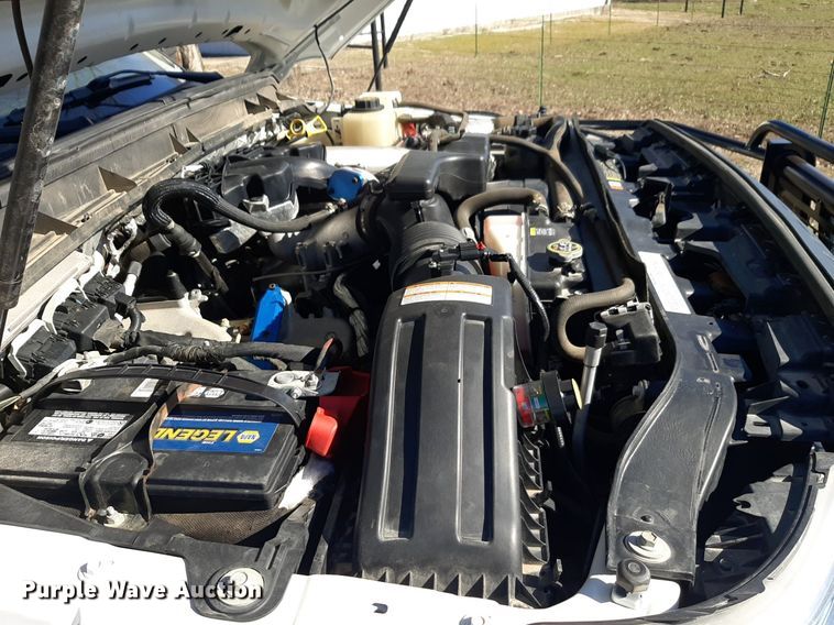 image for item DV9822 2012 Ford F550 Super Duty Crew Cab flatbed truck