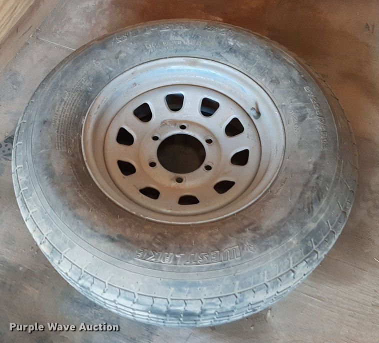 image for item DV9836 2013 Continental  enclosed cargo trailer