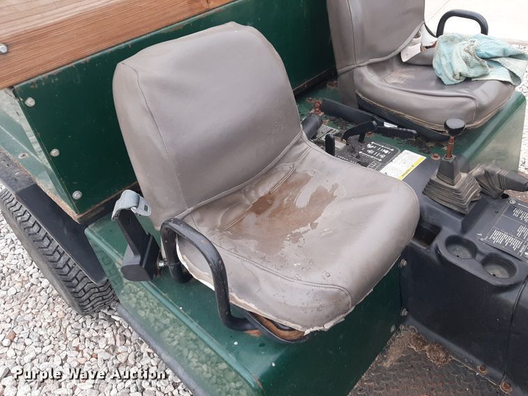 image for item DV9885 Jacobsen SV3422 utility vehicle