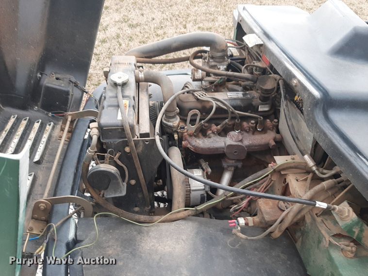 image for item DV9885 Jacobsen SV3422 utility vehicle